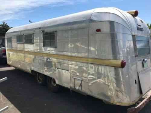 Airstream Streamline Countess (1966) Streamline: Vans, SUVs, and Trucks ...