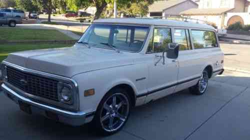 Chevrolet Suburban 3 Door 1972