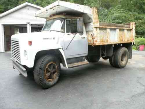 International Harvester 10' Dump Truck Loadstar-1600: Vans, SUVs, and ...