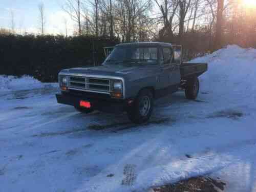 dodge ram 2500 250 1987 87 dodge d 250 has the 5 9 360 auto used classic cars carscoms com