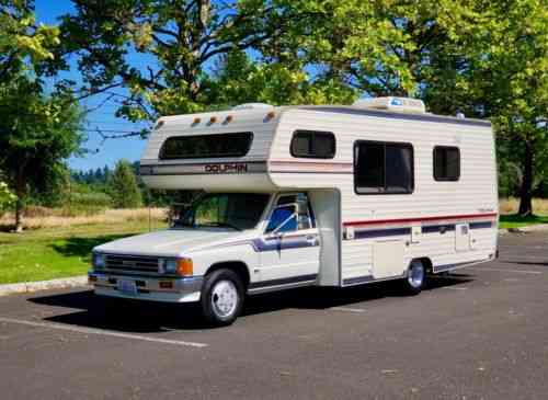 Dolphin Toyota (1987) Toyota Rv By Dolphin Class C: Vans, SUVs, and ...