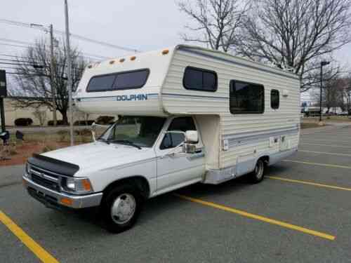 Toyota Dolphin 1984 Offered For Your Consideration Is This Vans Suvs And Trucks Cars