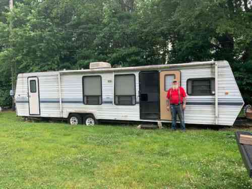 idee Extra zuur Dutchmen Camper Travel Trailer 37 Foot (1994) This Is A: Vans, SUVs, and  Trucks Cars
