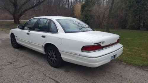 Ford Crown Victoria 1994 This Is Pretty Much Grandma Used Classic Cars 5220