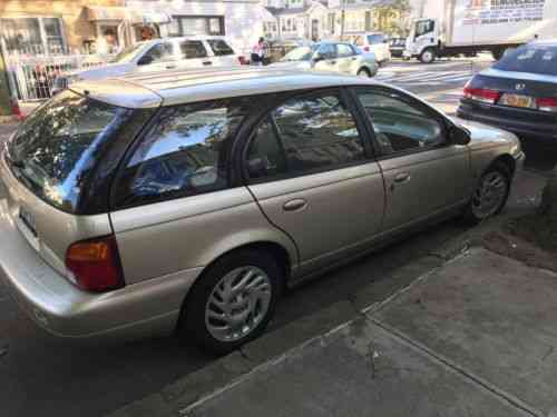 saturn sw2 wagon 1999 up for sale is a saturn sw2 hatchback used classic cars saturn sw2 wagon 1999 up for sale is