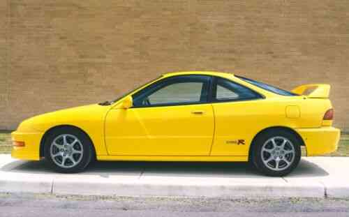 Acura Integra Type R Phoenix Yellow Chassis 00 0433 B18c5 Used Classic Cars