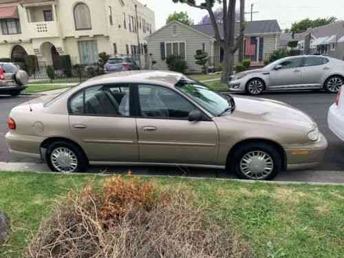 chevy malibu 2000 there is some damage to the driver s side used classic cars chevy malibu 2000 there is some