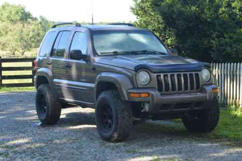 lifted jeep liberty