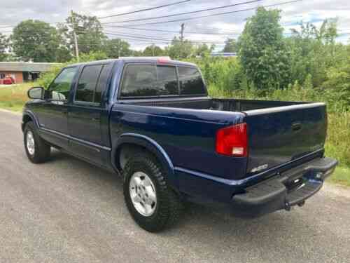 Chevrolet S10 Crew Cab 4 Door 4x4 Pickup Truck Low Miles One Owner 2003