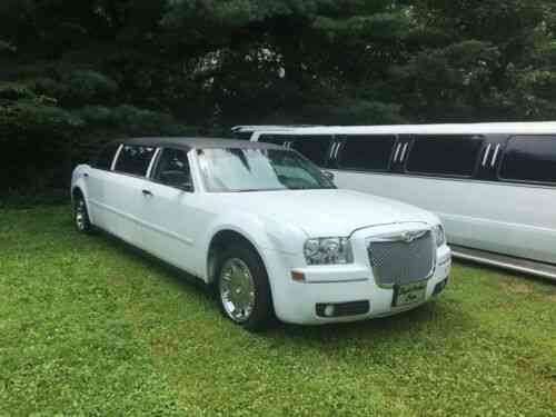 Chrysler 300 Stretch Limousine 05 Nice Limo Still Rents Used Classic Cars