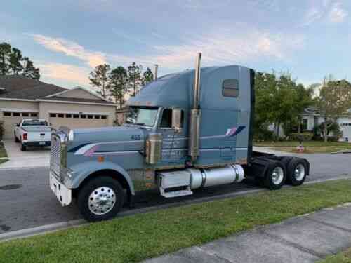 Freightliner Classic Xl (2005) Classic Xl In Excellent: Vans, Suvs, And 