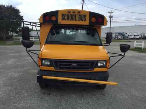 Thomas Ford E450 School Bus Diesel Engine 136 680 Miles: Vans, Suvs 