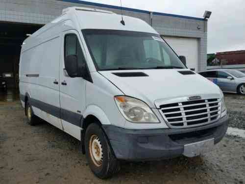 Freightliner Sprinter 2500 (2007) Runs & Drives Great: Vans, SUVs, and ...