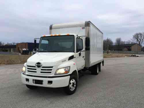 Hino 145 (2007) Hino Box Truck With 16ft X 8 Box & Lift: Vans, SUVs