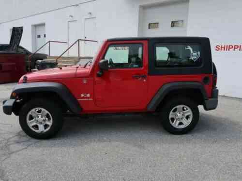 Jeep Wrangler Red 2 Door W Hard Top 2009