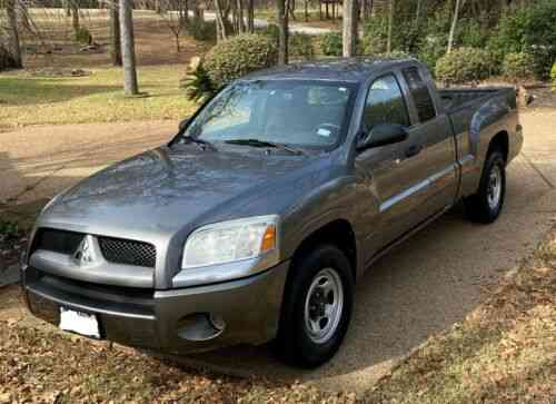 Mitsubishi Raider Extended Cab - 14, 300 Miles (2009): Used Classic Cars