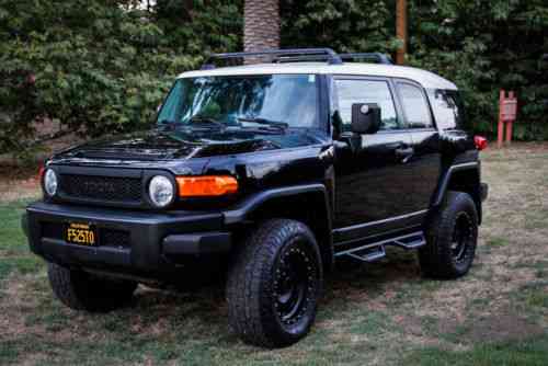 Toyota Fj Cruiser (2010) 1 Owner 70k Odometer Very Well: Used Classic Cars