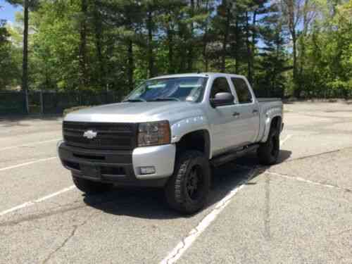 2011 chevy silverado 1500 custom