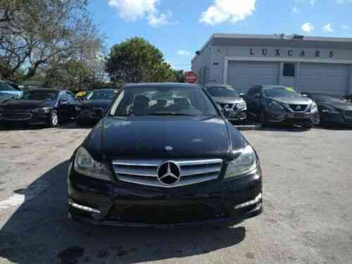 Used Classic Mercedes Benz C 250 Sport Sedan 4d Cars On Carscoms Com