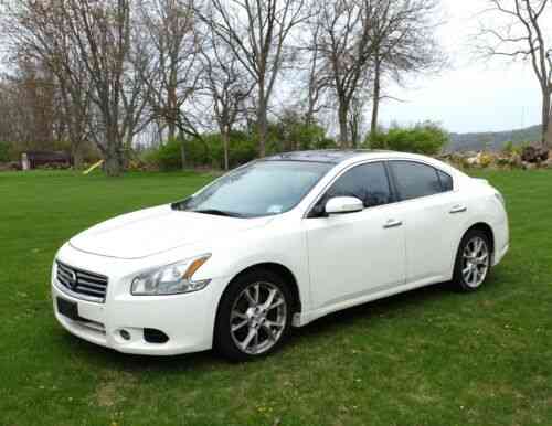 2012 nissan maxima pearl white