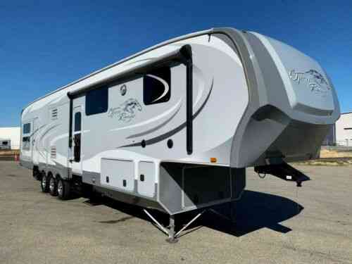 Open Range 427bhs Rv Fifth Wheel Trailer Bath & Half: Vans, Suvs, And 