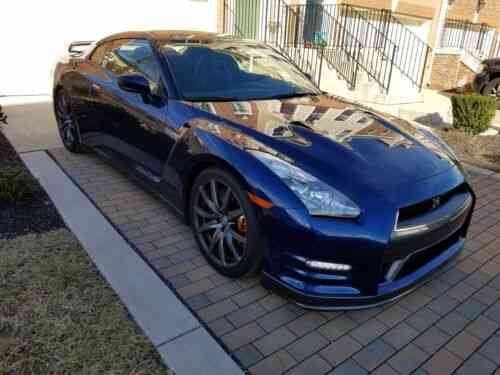 Nissan Gt R 14 Nissan Gtr Premium Edition 15 100 Miles Used Classic Cars