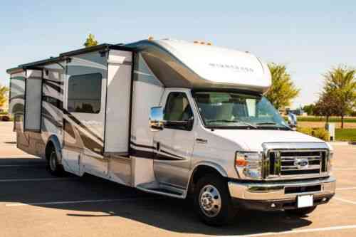 Winnebago Aspect 30j (2015) This Single Owner Luxury: Vans, SUVs, and ...