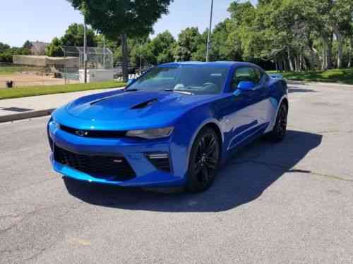 Chevrolet Camaro 2ss (2016) Clean One Owner Hyper Blue: Used Classic Cars