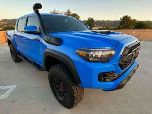 Toyota Tacoma Trd Pro Desert Edition Voodoo Blue 19 Toyota Used Classic Cars