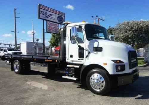 Mack Md6 22ft Jerrdan Rollback Tow Truck. .: Vans, SUVs, and Trucks Cars