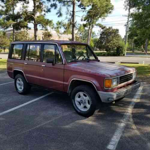 Isuzu Trooper Suv Red 4wd Manual (1987) About This: Used Classic Cars