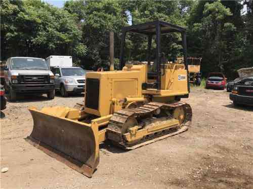 Caterpillar D3b Dozer -- (1988) ﻿ Cat D3b Dozer: Vans, SUVs, And Trucks ...