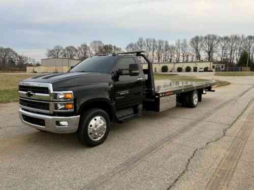 Chevrolet C-5500 Silverado Air Ride Rollback With: Vans, Suvs, And 