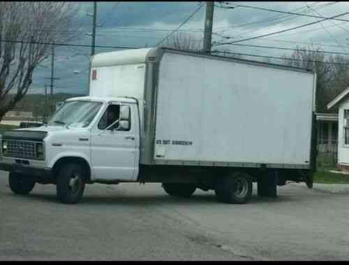 Ford E350 Box Truck I Have A Ford E150 Box Truck For Sale It