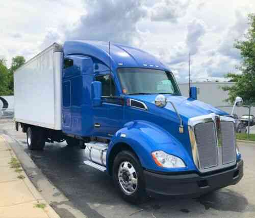 Kenworth T680 Sleeper Box Truck Kenworth T680 Double Vans Suvs And