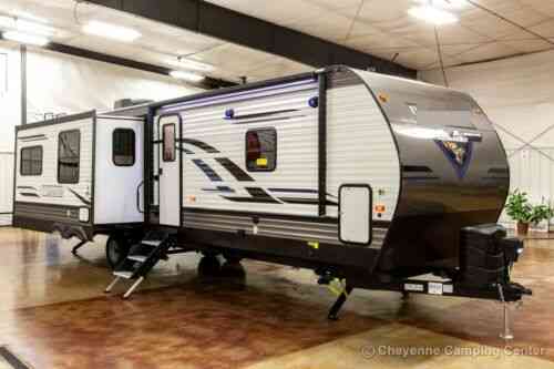 New 2021 31rlqs Rear Living Room Travel Trailer Camper: Vans, SUVs, and ...