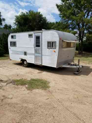 Vintage Camper 1970 Road Runner Great Little Camper: Vans, SUVs, and ...